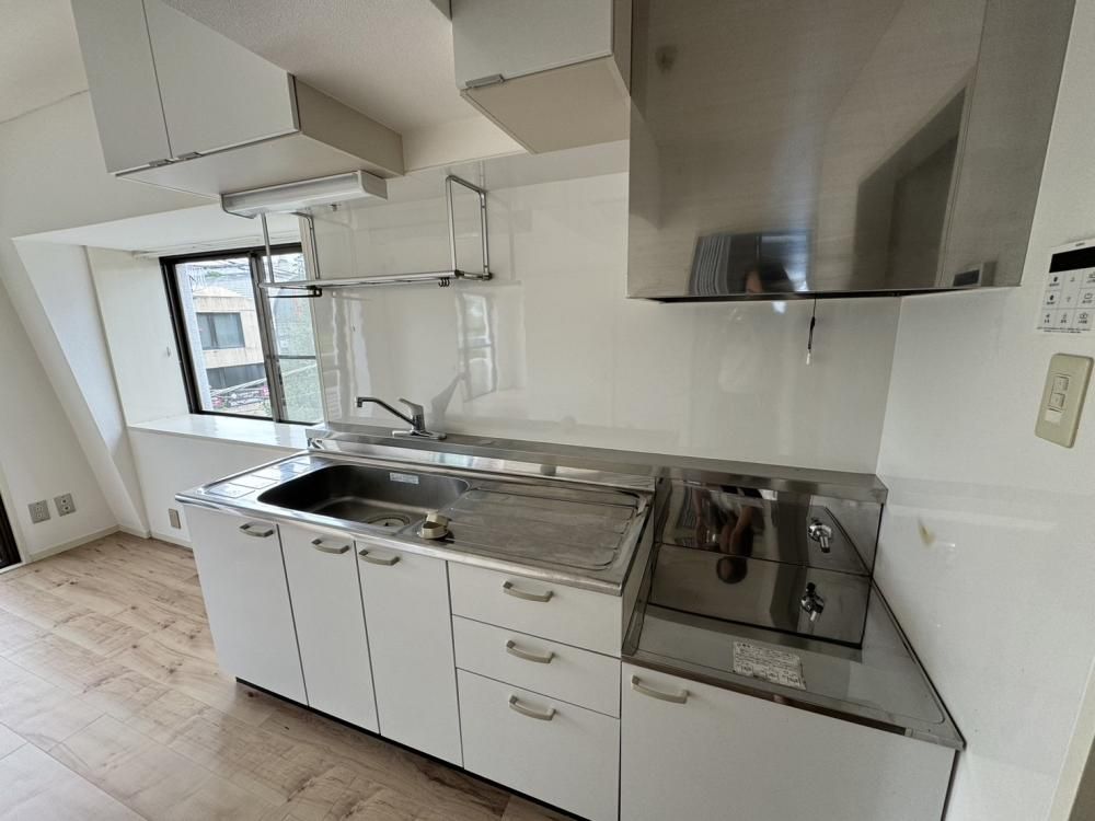 �y�L�b�`���z�@