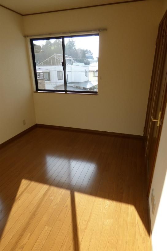 �y�����E���r���O�z�@