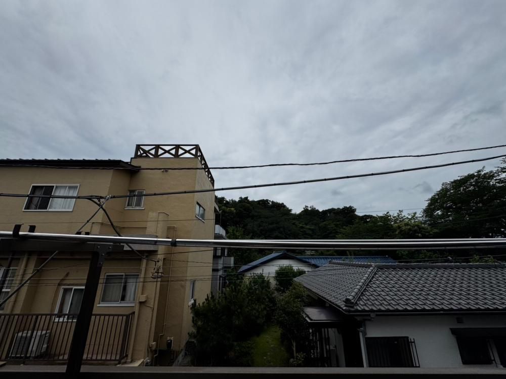 �y���]�z�@