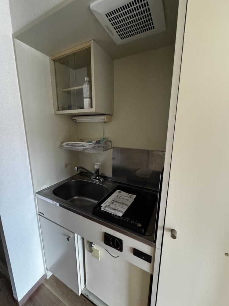 �y�L�b�`���z�@