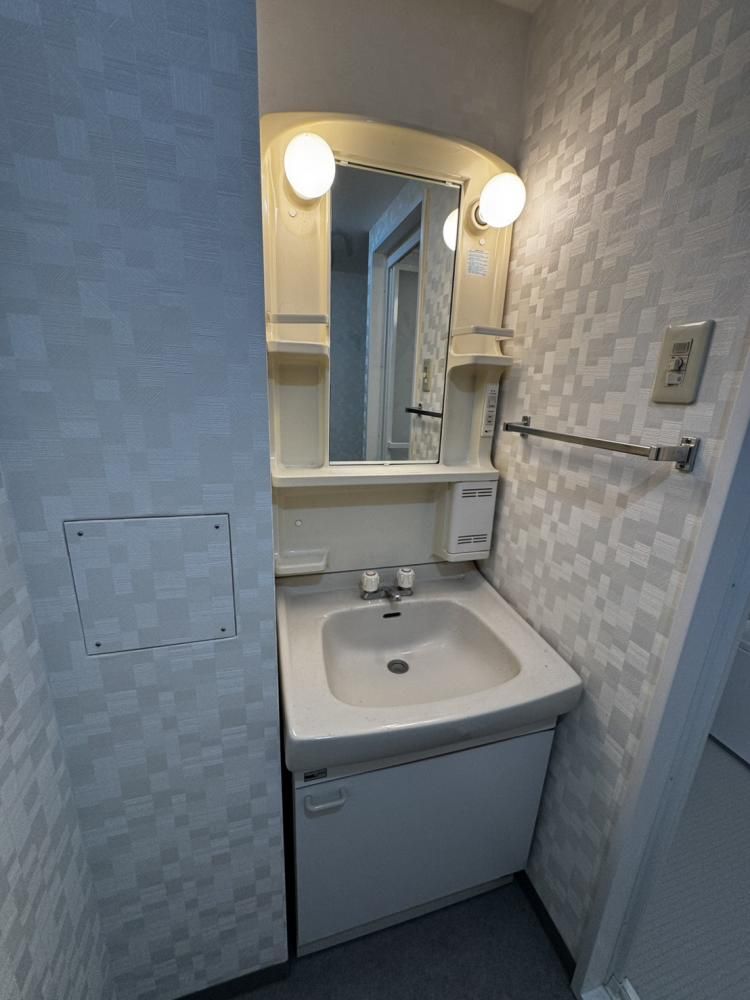 �y���ʏ��z�@