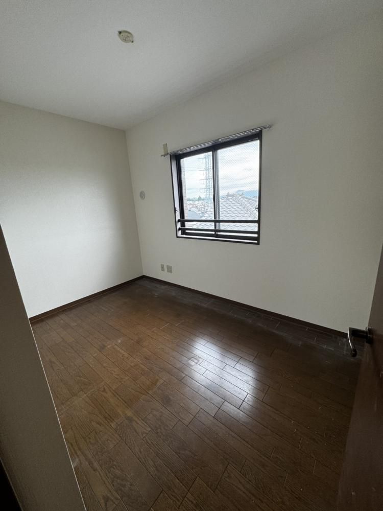 �y�����E���r���O�z�@