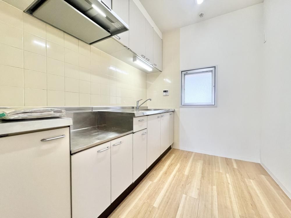 �y�L�b�`���z�@