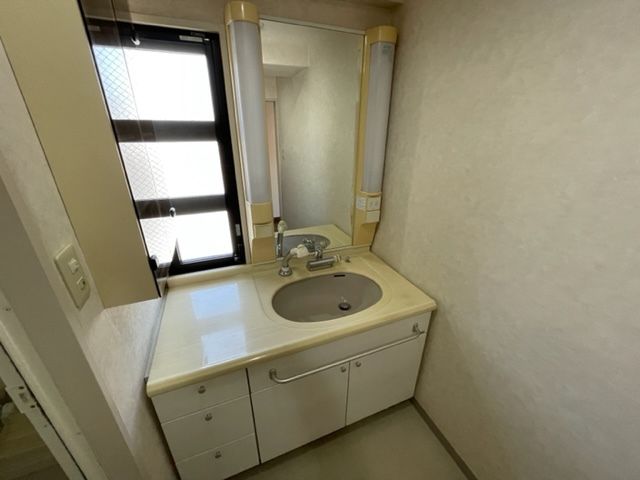 �y���ʏ��z�@