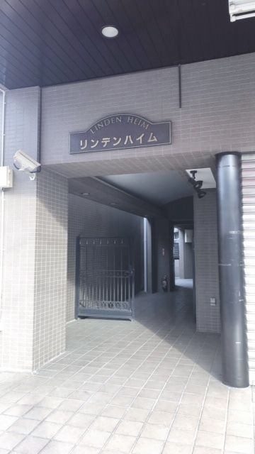 �y�G���g�����X�z�@